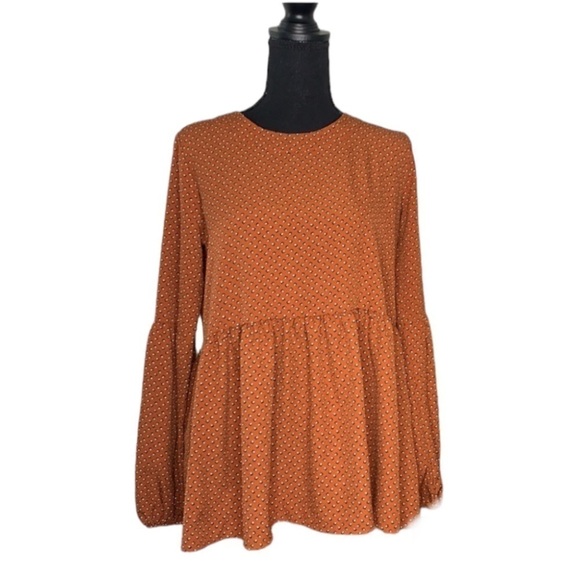 FALL 🍂 Orange ruffle top 1.4.3. STORY Orange ruffle Blouse - Picture 1 of 8